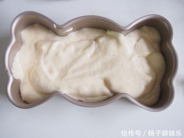 看着|戚风蛋糕换个方法做,造型可爱,制作简单治愈,看着就感觉甜甜的