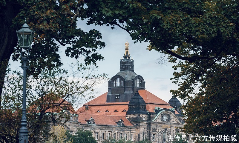 高层住宅|为啥很多人放弃别墅搬回了高层？3点“原因”显示别墅并不美好