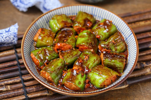 尖椒|辣椒太辣无从下口？不妨试试这做法，免油炸辣味全无，小孩都能吃