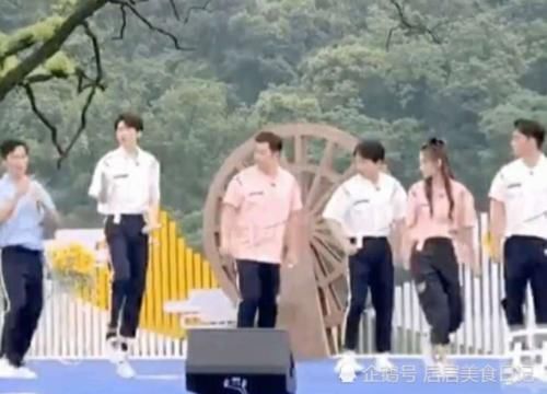 郭麒麟给跑男点外卖,郑恺一人吃5份网友贫穷限制想象