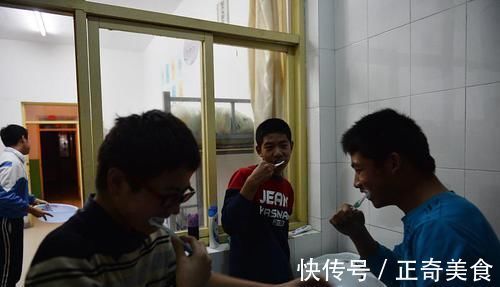 嫌弃|有口臭被别人嫌弃才知道?收好2招自查,拒绝口臭从现在开始