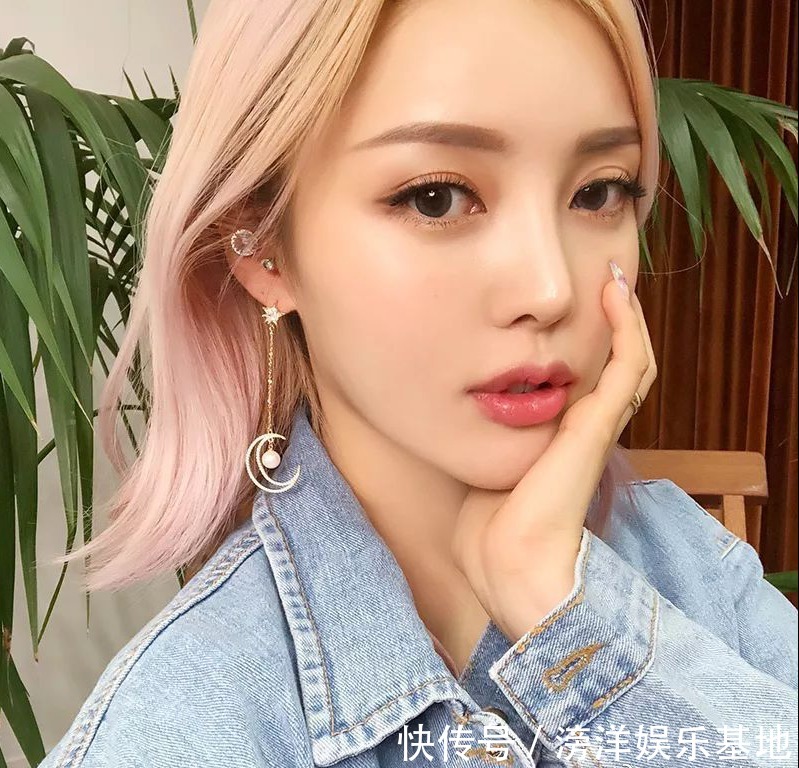 发色|“归国四女”约好换发色?孟美岐新发型超惹眼,程潇漫画脸好抢镜