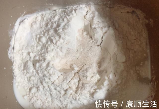 面团|教你做1款小吃,3个鸡蛋1碗面粉,不放一滴水,比油条包子好吃