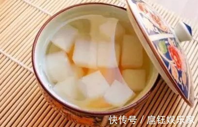 膳食纤维|每天吃一个煮熟的苹果,坚持7天,“3甜头”或会悄悄上门