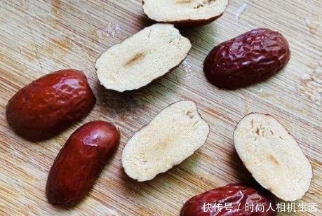 早餐煮杂粮粥,掌握1点窍门,粥软糯黏稠香味足,豆子不生硬