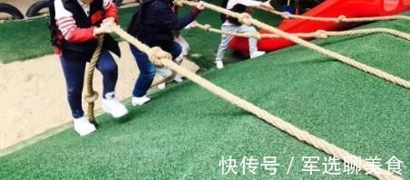 孩子|幼儿园“天价缴费单”火了,约占普通家庭一半开支,引发网友热议