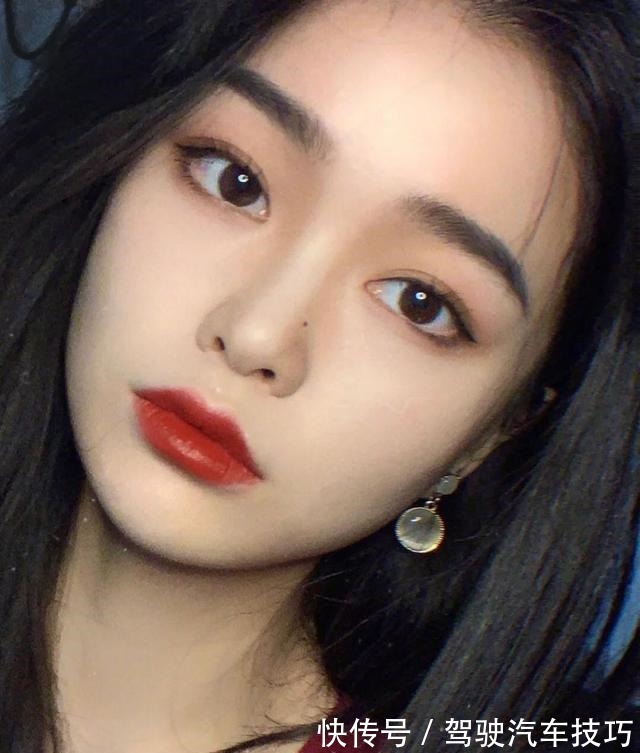 小姐姐 初冬流行的口红色号,完美日记高级洋气,UNNY复古大气!