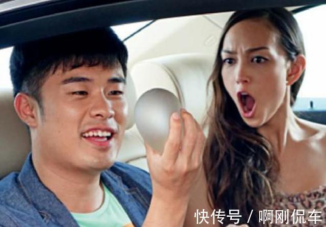 |面试官：请马上讲个活跃气氛的笑话！求职者另类回答，当场录用