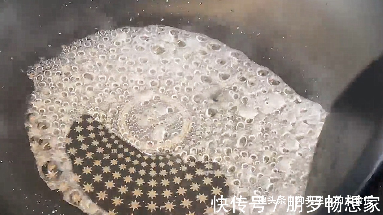 做法|做排骨,不要焯水跟油炸了,教你一个做法,软烂脱骨,超下饭