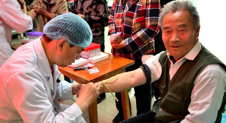 甘油三酯|血脂高可以吃玉米吗提醒甘油三酯超标的人,少吃3种食物