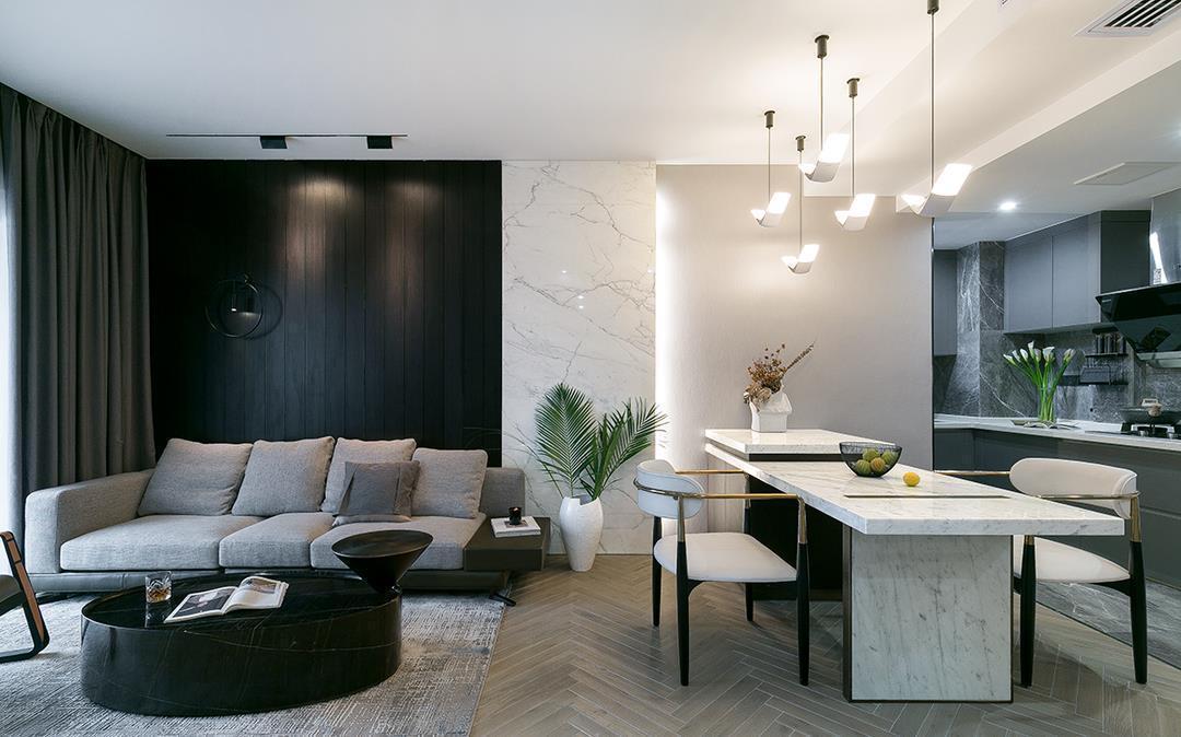 女青年|单身女青年的家,客厅选择超大电视机,让客厅瞬间变成影音室