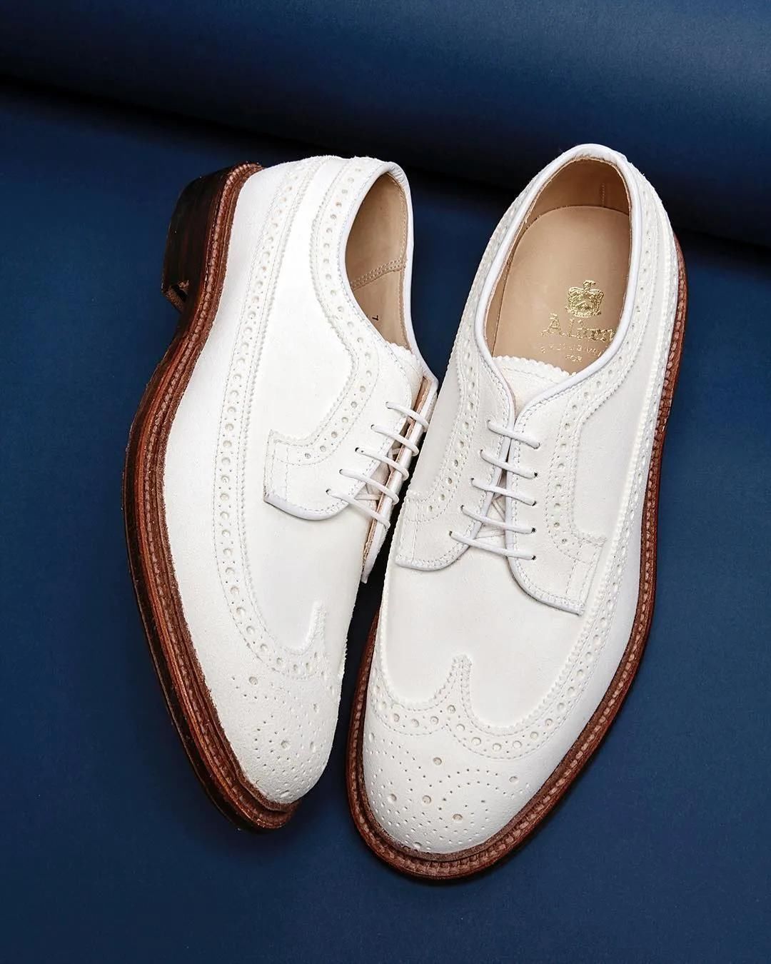 到底是什么人，敢穿白皮鞋？