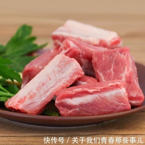 子排|买排骨，肉多的好还是肉少的好？营养和口感差太多，弄明白了再买