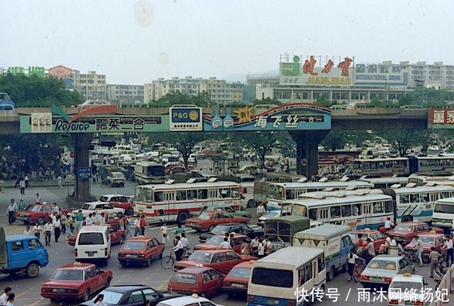 外国游客街拍集锦,二十年前的市井生活,几代人难忘的记忆