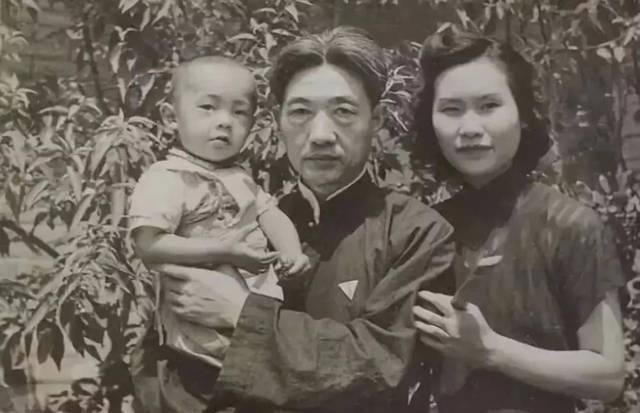 六朝诗意图|徐悲鸿画一半不想画了,范曾自信补画,翻车了吗