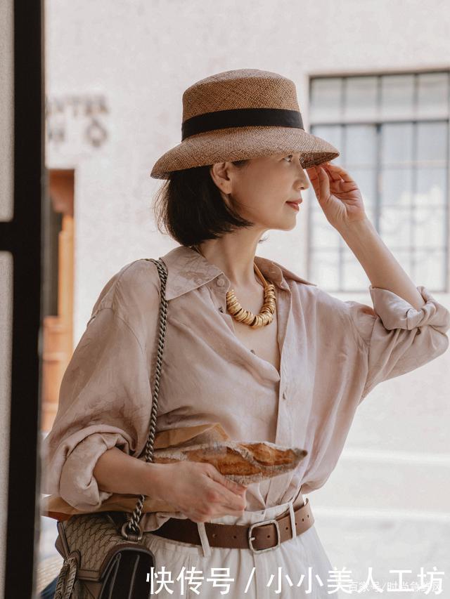 奔五奔六的女人穿衣不会搭不妨跟三木妈妈学学，直接照搬就能用