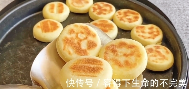 美味|牛奶小饼的“诞生记”，不需要一滴油就能做，美味又营养