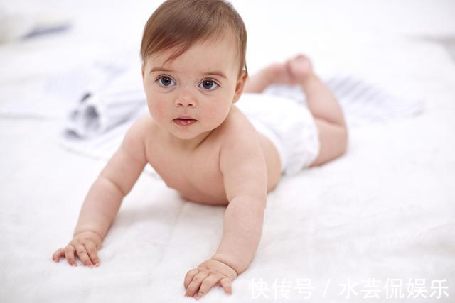 爸爸妈妈|如何帮助宝宝发育提供环境创造机会,锻炼宝宝这几个方面的能力