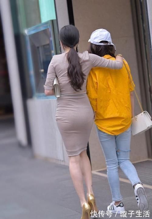 女神|从这身影来判断,阿姨身高167cm,可谓腿精女神吧