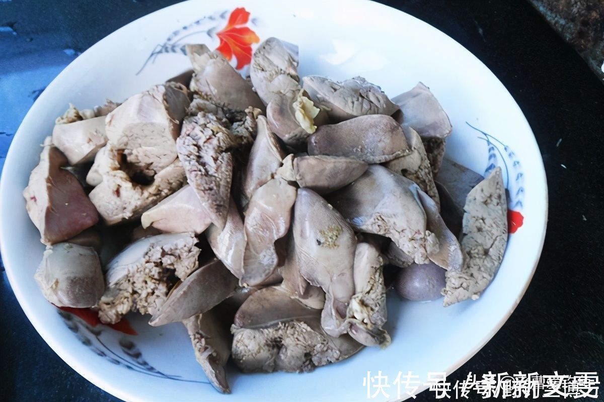 钓具|钓友脑洞大开,鸡肝十三香钓罗非,渔获让他“出人头地”