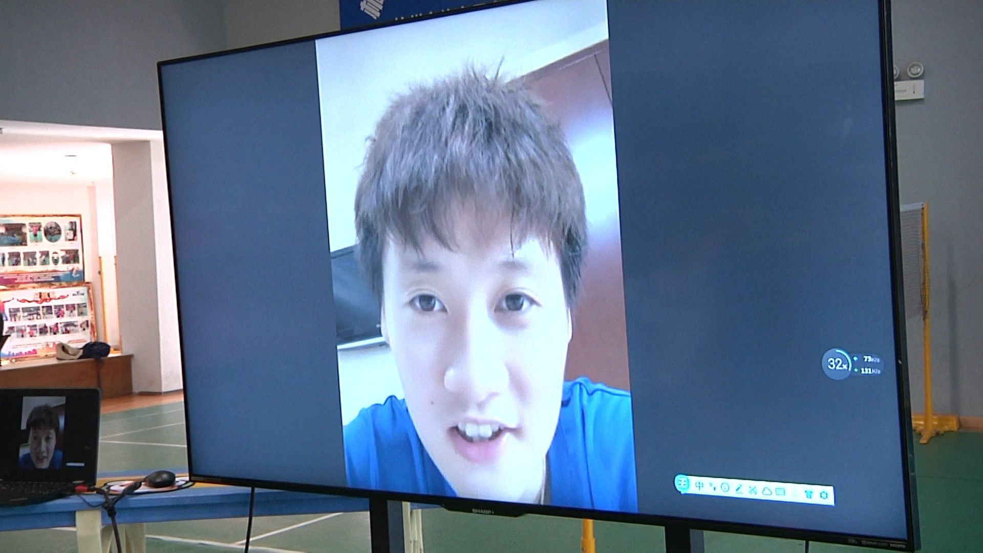小将|“努力奋斗就不会后悔！”陈雨菲连线寄语家乡羽毛球小将