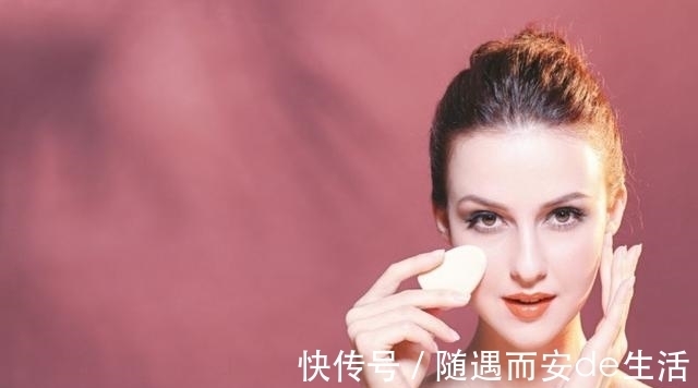 毛孔 三四十块和三四百的粉底液,到底差在哪?看完这4点你就明白了