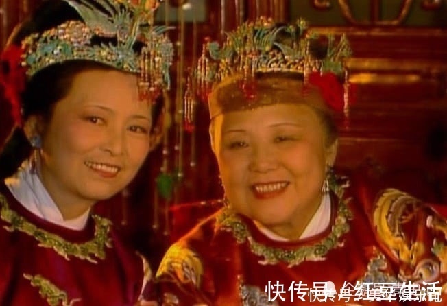 贾府|为何林黛玉一死，贾府就被抄家？你看她常年吃的丸药是啥