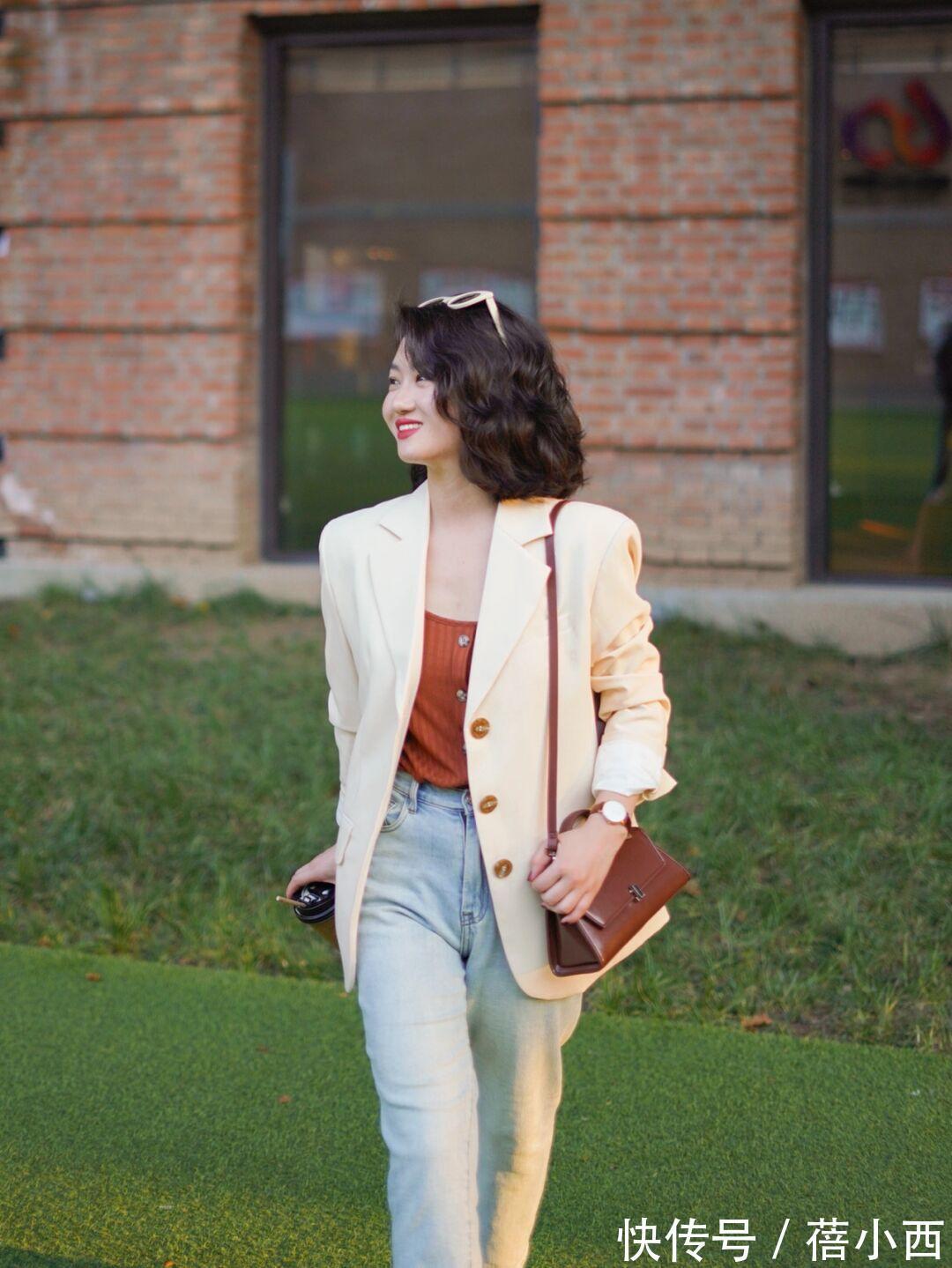 搭配|“三四十岁的女人”想提升品味,别错过西装穿搭,简约大气又轻奢