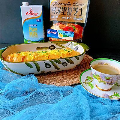 金枪鱼芝士夹馅法棍