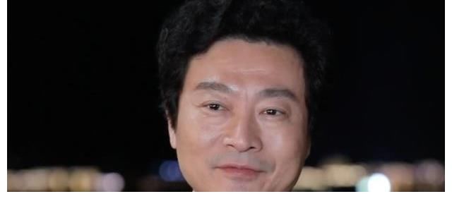 鲁健|央视秋晚:超50位明星出席,《觉醒年代》交响乐成最大惊喜