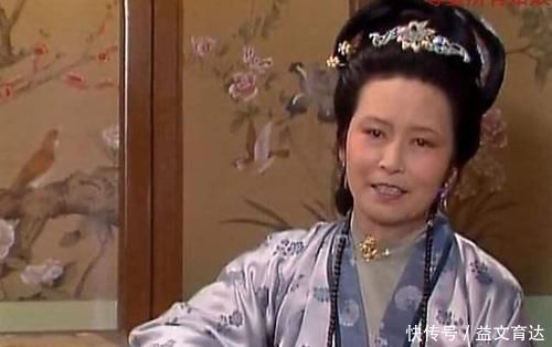 尤氏&细读薛宝钗搬出大观园一节,不得不说,这个女人真厉害