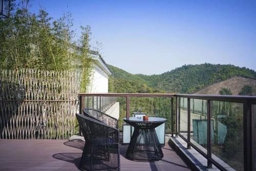 中年|安吉阿丽拉，停止营业