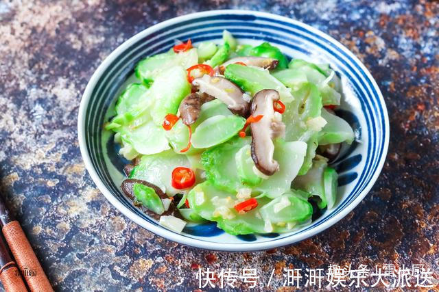 很多人不认识这食材,7块钱买一颗,开水烫一烫,爽口又开胃