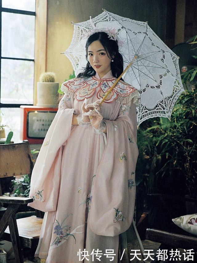 大小姐|小姐姐把汉服穿进了民国,大小姐气质备显,网友这也太美了吧
