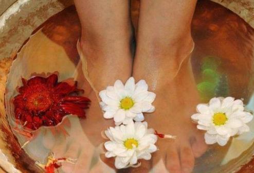 不论男女，睡前坚持做好5件事！身体健康，谁做谁受益！