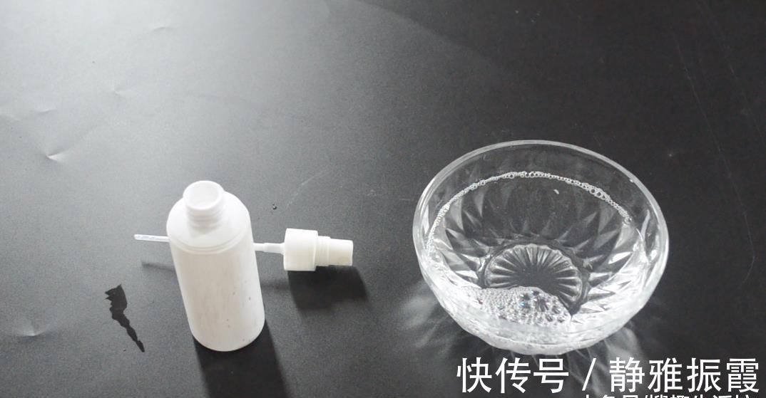 白醋|洗衣液和白醋混合在一起, 没想到作用这么大, 可惜知道的人还不多