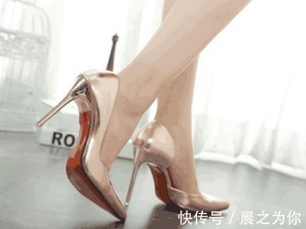 女人 细跟鞋能增添女人的气质,绽放优雅女人味!