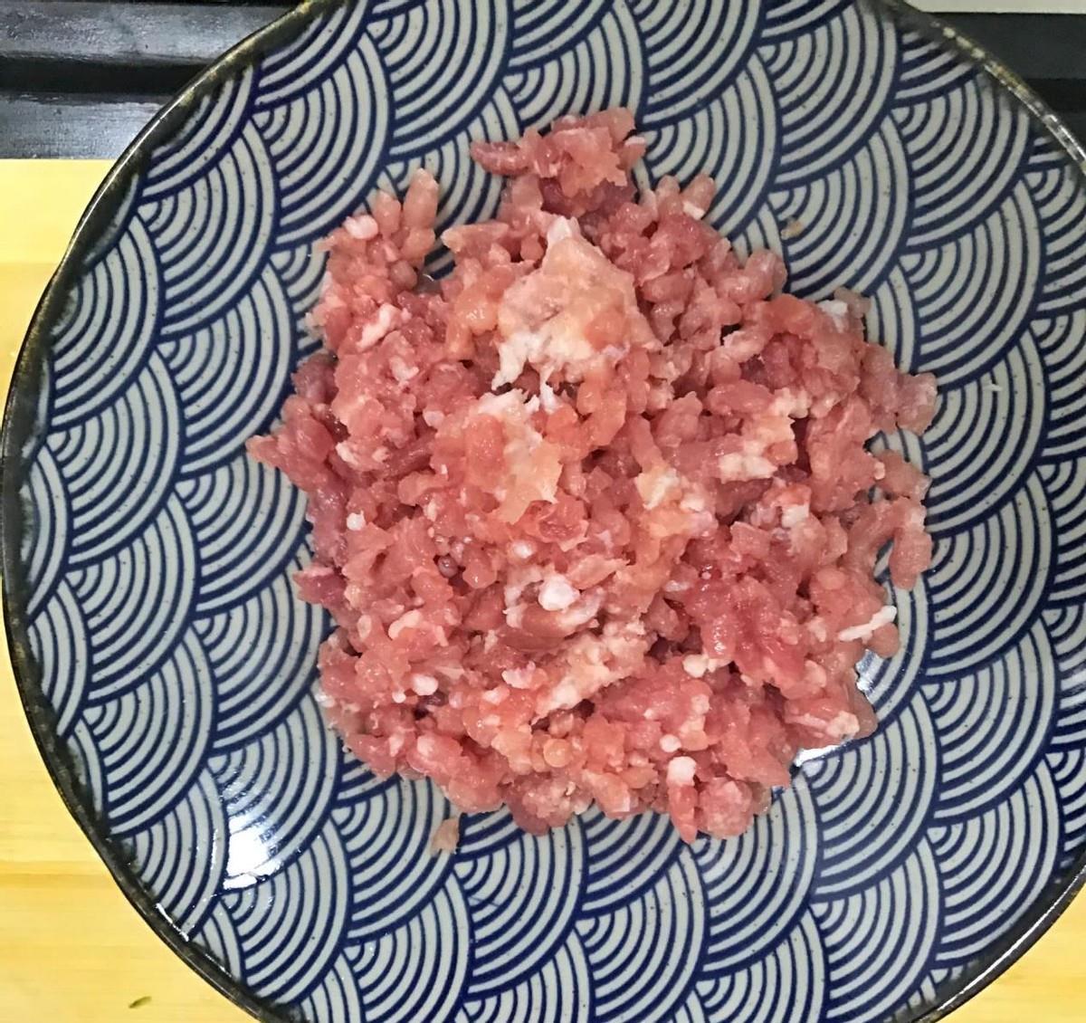 小米辣|黄瓜别再凉拌了,学会了这道黄瓜炒肉馅,简单味道好