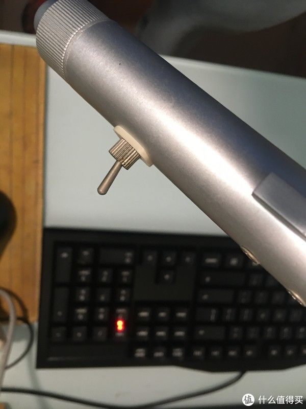 杆杆|还没流行就被抛弃:宜家低压卤素台灯B0715