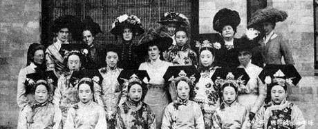 竟然|她被称为清朝最美格格, 溥仪逃亡带着她, 晚年竟然沦落至此!