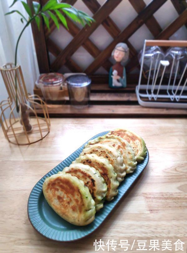 那一碗令人神往的韭菜盒子