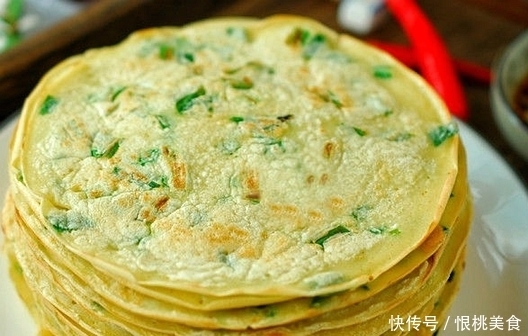无油|无油健康的早餐饼,有菜有蛋有营养,又香又软,孩子一次吃三四张