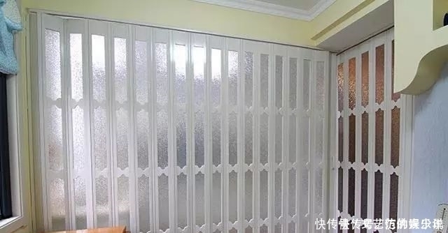 主卧|老婆非要在客厅放张“床”,和我大吵一架,完工后我道歉了