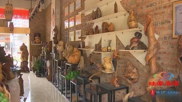 海底世界!百名劳动者畅谈百年丨尹长保巧手雕出大千世界