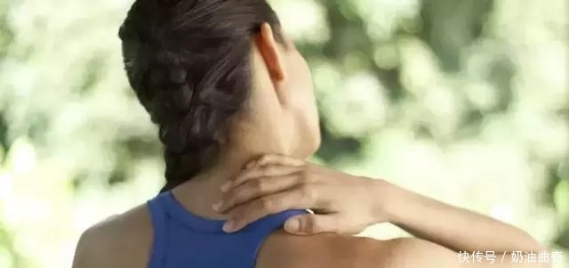 可怕|颈椎病头晕不可怕,1分钟肩颈操,一学就会,坚持2周,颈椎病好