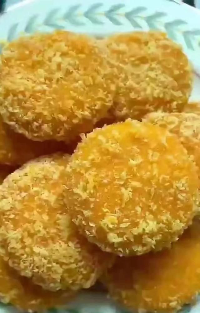 家庭小吃制作,外酥里糯的南瓜饼,美味的一款