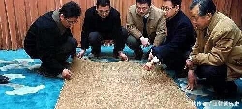 高价|孙殿英盗掘乾隆陵墓,随手扔掉的遮布,为何能拍出1.3亿高价?