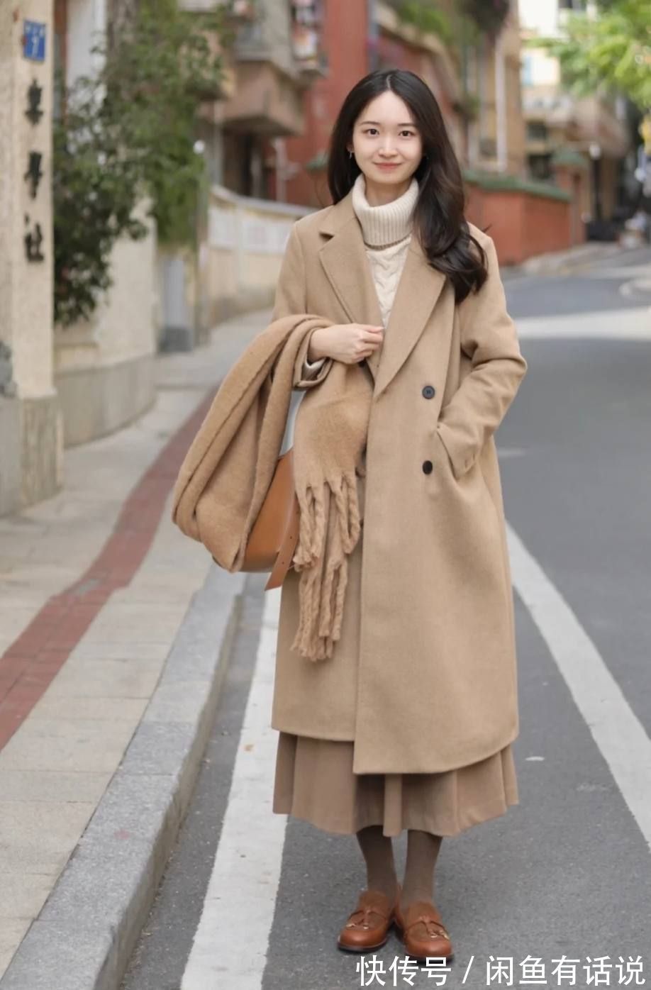 大衣|中年女人衣在精不在多,学会“一衣多穿”盘活衣柜,时髦又实用
