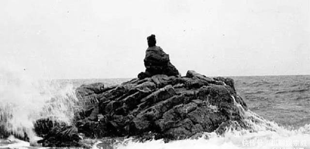 孙悟空#怪不得三界之中无人敢杀孙悟空,你看降生他的那块石头上刻了啥?