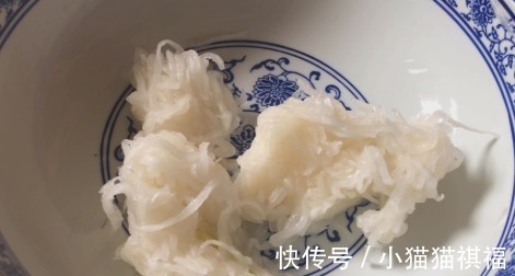 搅拌均匀|白萝卜这做法实在太香了，我家三天两头做，不炒不炖，比吃肉还香